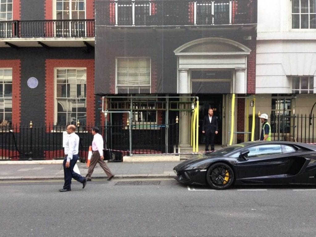 Trompe l’oeil Building wrap