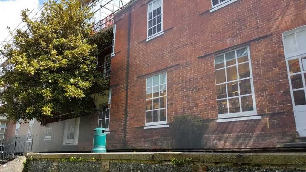 Decorative scaffold wraps